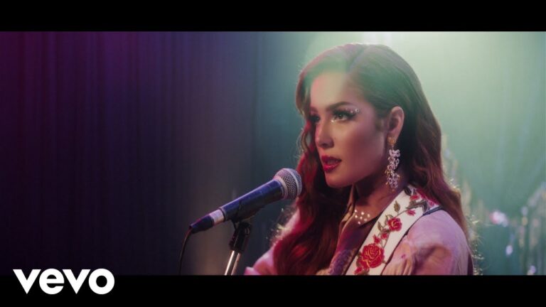 Halsey Finally beautiful stranger